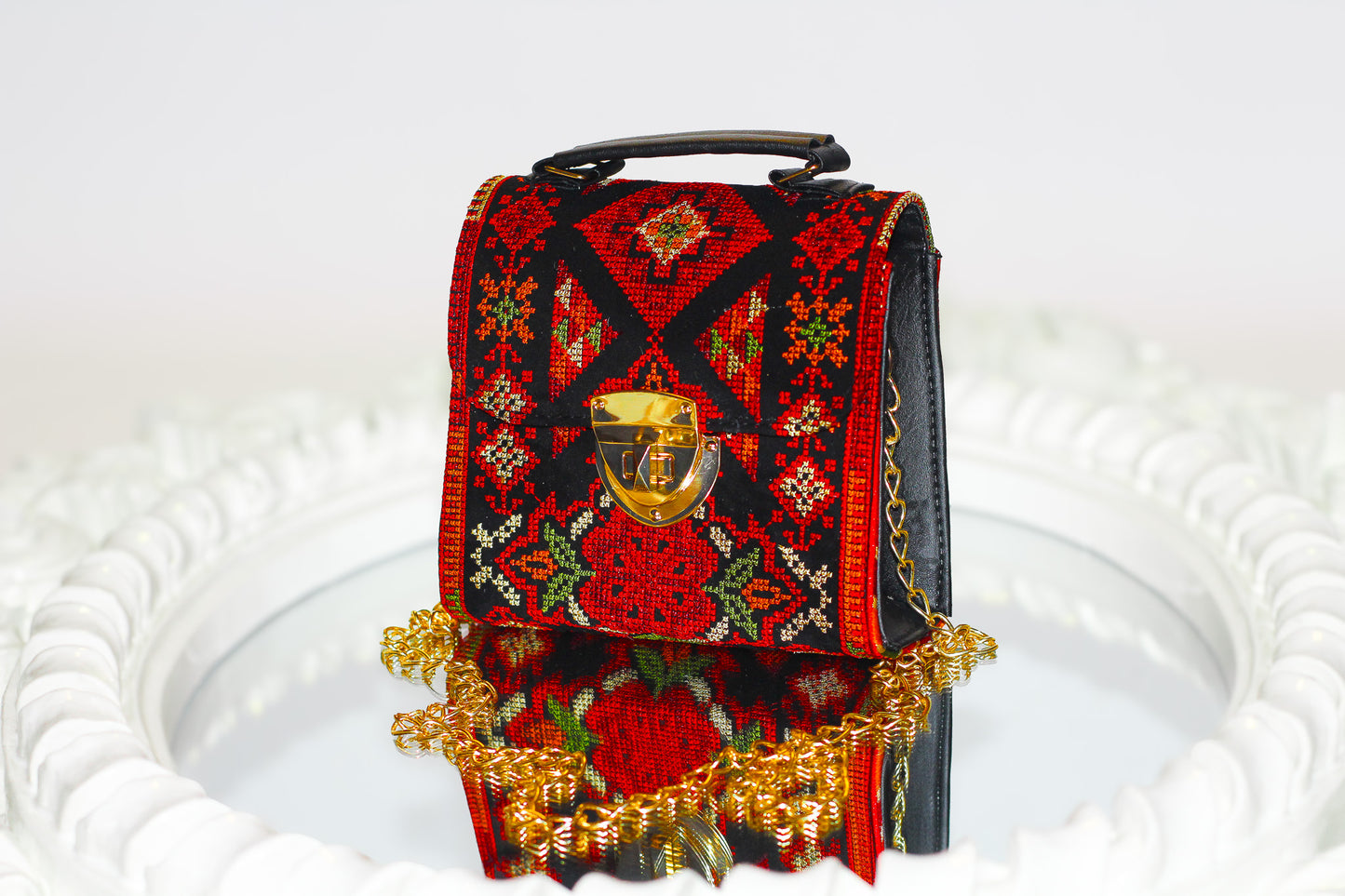 Divine stitches handbages - Embroidered